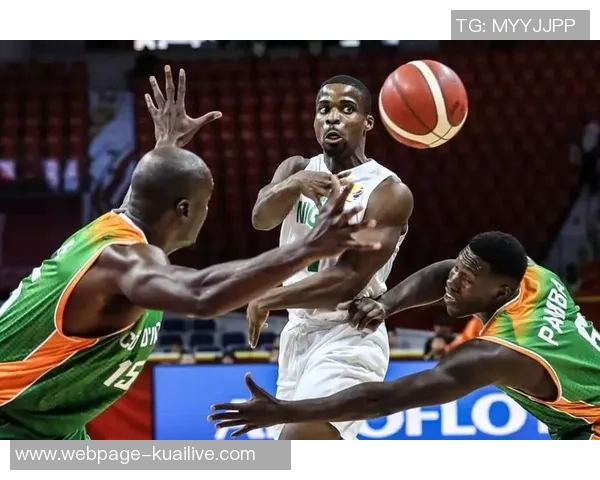 太阳队与亚特兰大梦想队的激烈对决引发篮球迷热烈讨论