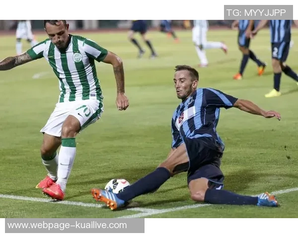 悉尼足球队迎战中部海岸海员展开激烈对决期待精彩表现与胜利之争